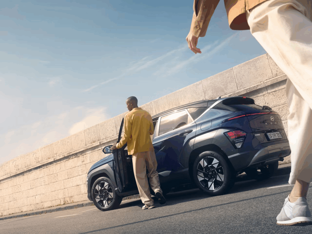 Hyundai KONA lagður á vegi